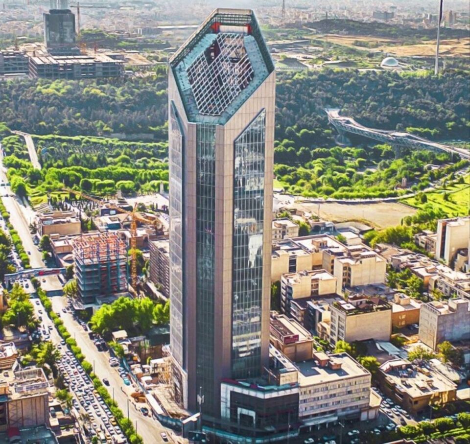 برج بیمه رازی تهران | اجرای محصولات یزدپولیکا